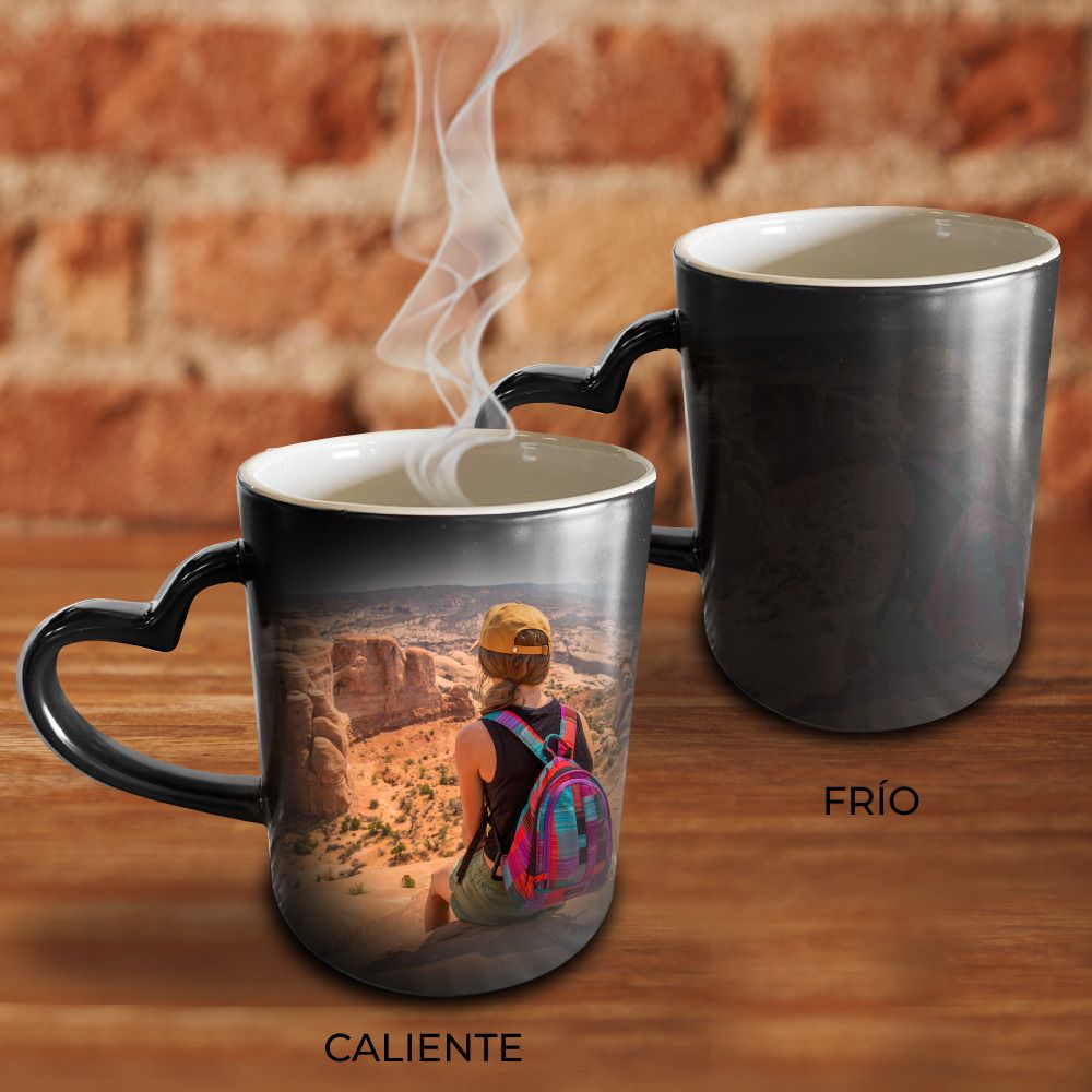 Taza mágica negra con asa de corazón SublimArts de 11oz