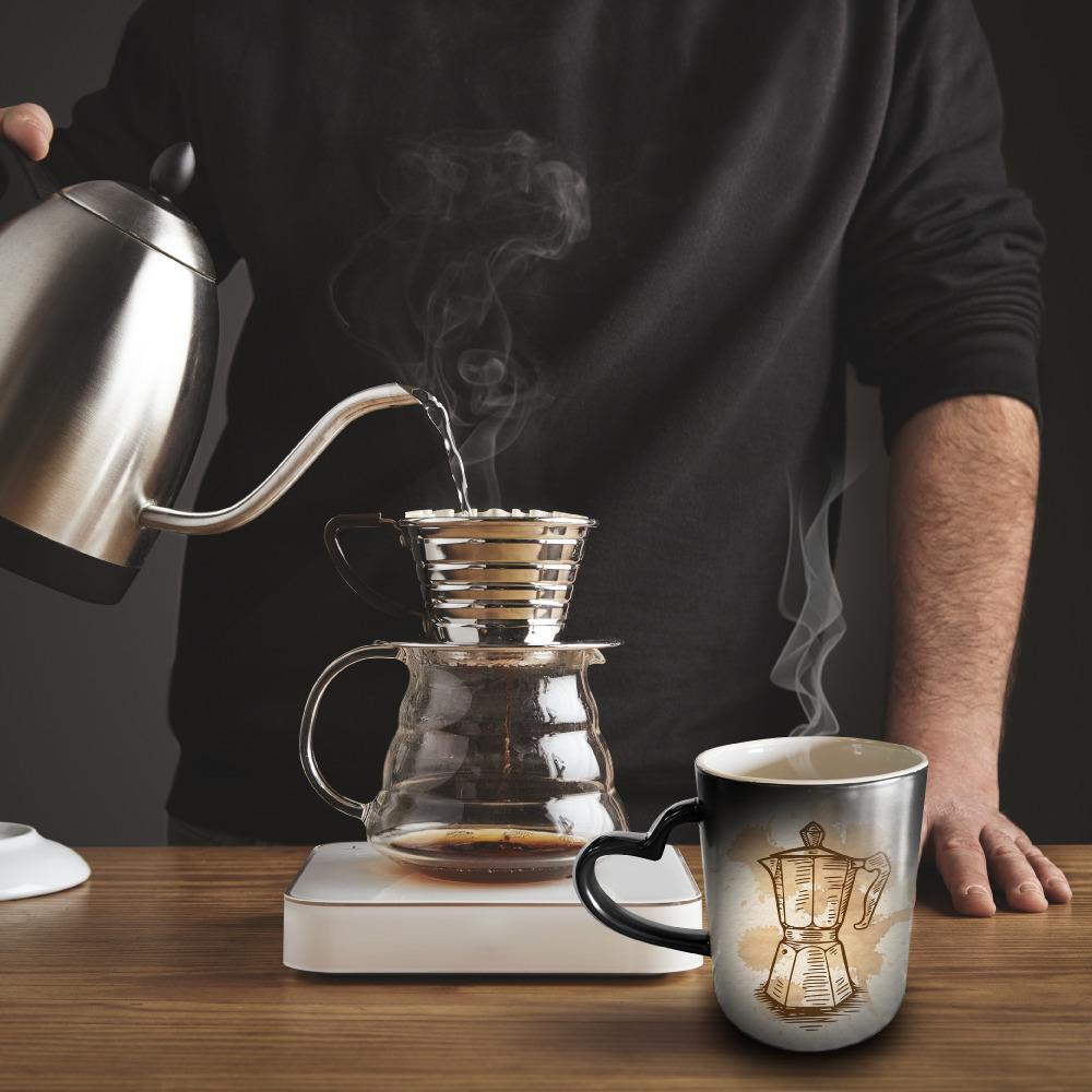 Taza mágica negra con asa de corazón SublimArts de 11oz - Miniatura 10